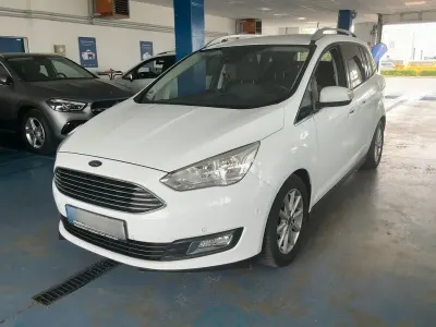 Gebraucht Ford Grand C-Max Titanium 125 PS (91 kW) 2018 Weiß Van / Kleinbus
