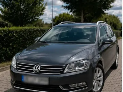Gebraucht VW Passat Highline 140 PS (102 kW) 2012 Grau Kombi
