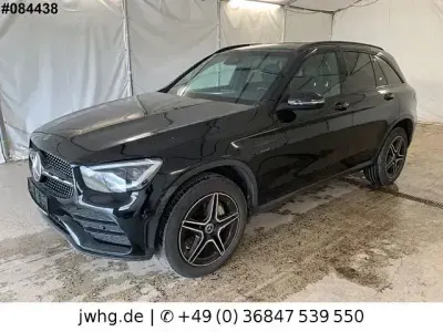Używany Mercedes GLC300e AMG line 320 KM (235 kW) 2021 Czarny SUV