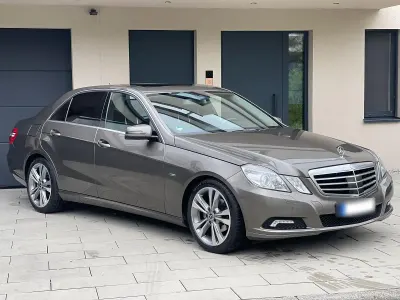Gebraucht Mercedes E250 204 PS (150 kW) 2009 Limousine