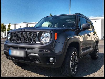 Gebraucht Jeep Renegade Trailhawk 170 PS (125 kW) 2016 Grau SUV