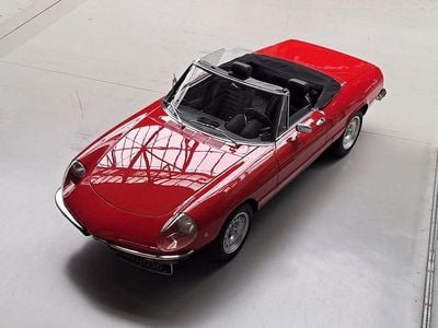 Gebraucht Alfa Romeo Spider 126 PS (92 kW) 1978 Rot Cabrio