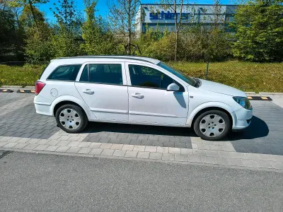 Używany Opel Astra 125 KM (91 kW) 2004 Biały Kombi