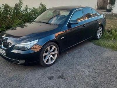 BMW 523