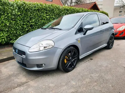 Usata Fiat Punto 140 CV (102 kW) 2006 Grigio Utilitaria