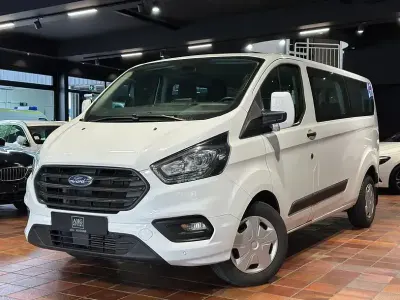 Gebraucht Ford Transit Custom Trend 131 PS (96 kW) 2020 Frostweiß Van / Kleinbus