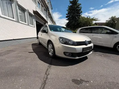 Gebraucht VW Golf VII Match 86 PS (63 kW) 2012 Silber Limousine