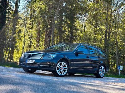 Second-hand Mercedes C250 Avantgarde 204 CP (150 kW) 2011 Gri Break