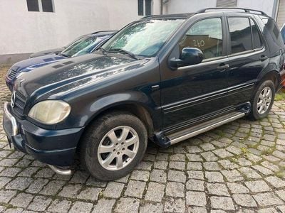 Mercedes ML320