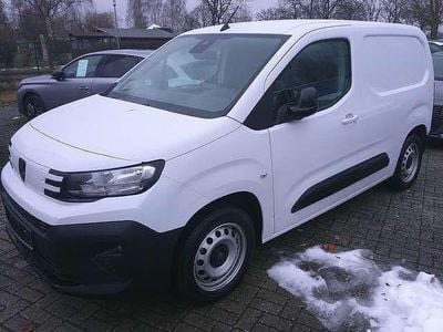 Gebraucht Peugeot Partner Premium 102 PS (75 kW) 2024 Lackierung weiss Van / Kleinbus