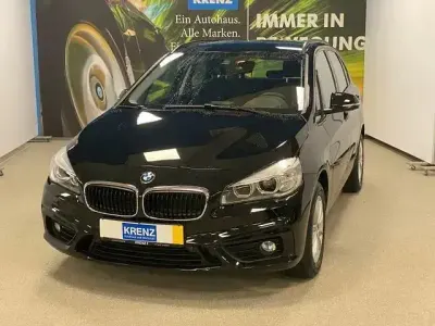 Gebraucht BMW 218 Active Tourer Advantage 150 PS (110 kW) 2017 Schwarz Van / Kleinbus