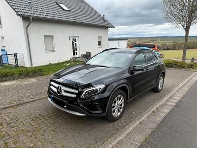 Usata Mercedes GLA200 136 CV (100 kW) 2014 Nero SUV