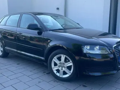 Używany Audi A3 Attraction 102 KM (75 kW) 2010 Czarny Hatchback
