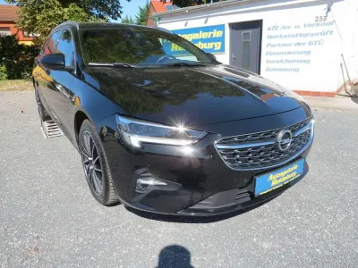 Gebraucht Opel Insignia Elegance 174 PS (127 kW) 2022 Schwarz Kombi