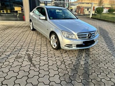 Silber Gebraucht 2010 Mercedes C350 Limousine | 13.650 € (Teuer)