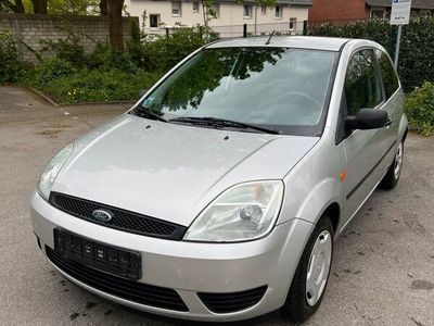 gebraucht Ford Fiesta 1.3