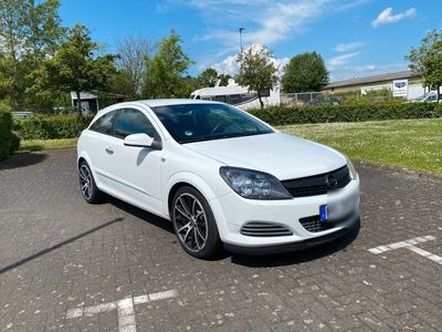 gebraucht Opel Astra GTC Astra H1.4 Selection "110 Jahre"