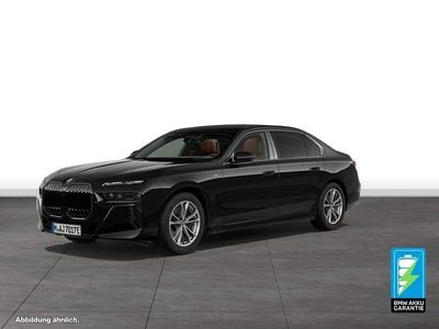 Gebraucht BMW 750e M Sport 489 PS (359 kW) 2025 Schwarz Limousine