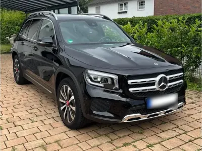 Gebraucht Mercedes GLB200 163 PS (119 kW) 2020 Schwarz SUV