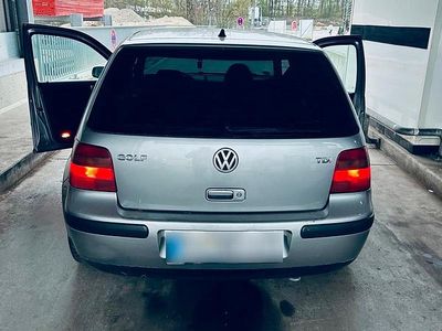 Brugt VW Golf IV 101 HK (74 kW) 2002 Grå Hatchback