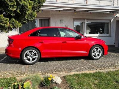 Gebraucht Audi A3 150 PS (110 kW) 2020 Rot Limousine