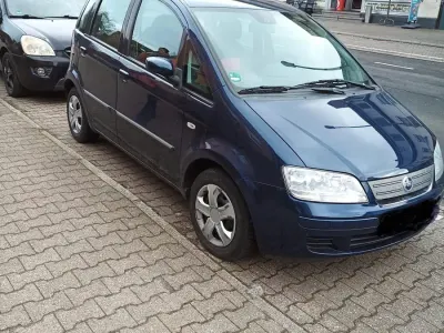 Gebraucht Fiat Idea Dynamic 95 PS (69 kW) 2006 Blau Van / Kleinbus