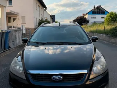 Gebraucht Ford Focus 109 PS (80 kW) 2009 Schwarz Kombi