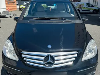 Gebraucht Mercedes B200 136 PS (100 kW) 2006 Schwarz Van / Kleinbus
