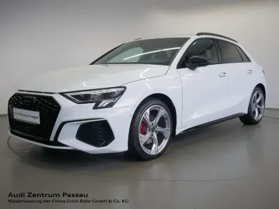 Gebraucht Audi A3 S-Line 150 PS (110 kW) 2023 Gletscherweiss metallic Limousine