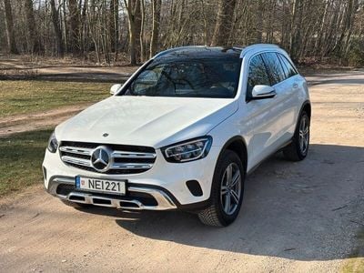 Mercedes GLC300