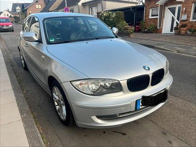 Gebraucht BMW 116 122 PS (89 kW) 2010 Silber Kleinwagen