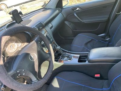 Gebraucht Mercedes C200 122 PS (89 kW) 2007 Blau Limousine