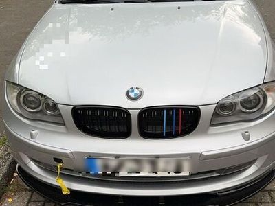 gebraucht BMW 120 D Facelift/ Schekheftgeplfegt bei
