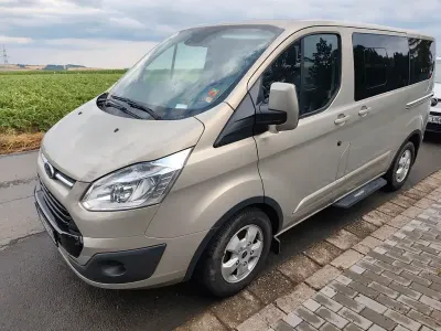 Gebraucht Ford Tourneo 170 PS (125 kW) 2017 Weiß Van / Kleinbus