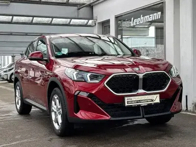 Gebraucht BMW X2 163 PS (119 kW) 2025 Rot SUV