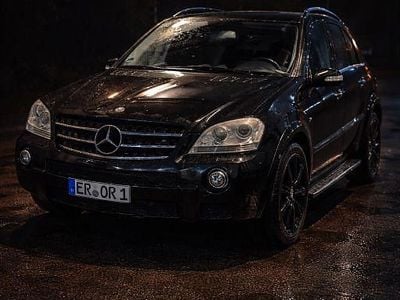 Usata Mercedes ML63 AMG AMG 510 CV (375 kW) 2006 Nero SUV