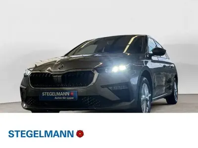Gebraucht Skoda Scala Selection 116 PS (85 kW) 2024 Graphite grau metallic Kleinwagen