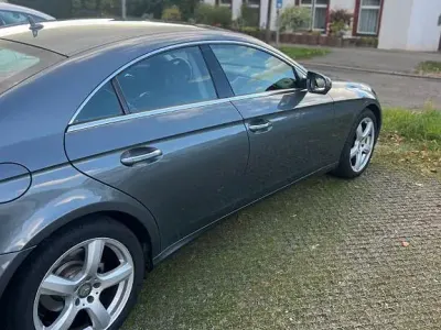 Gebraucht Mercedes CLS320 224 PS (164 kW) 2008 Grau Coupé