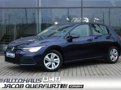 Brugt VW Golf VIII 110 HK (80 kW) 2022 Blå Sedan