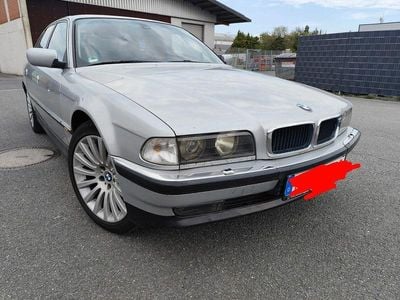 BMW 735