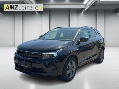 Gebraucht Opel Grandland X 136 PS (100 kW) 2024 Lackierung schwarz perla nera/typ aussen (metallic) SUV