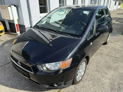 Gebraucht Mitsubishi Colt 95 PS (69 kW) 2011 Astroschwarz (m) Kleinwagen