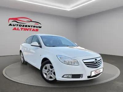 Gebraucht Opel Insignia 131 PS (96 kW) 2011 Weiß Limousine