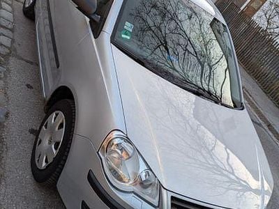 Gebraucht VW Polo Trendline 75 PS (55 kW) 2005 Silber Kleinwagen