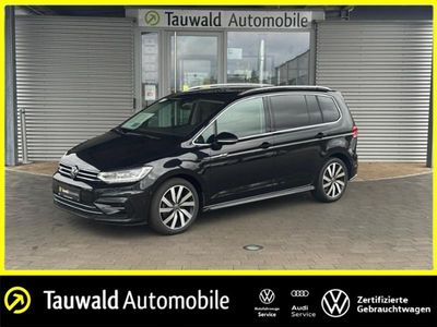 Gebraucht VW Touran Highline 150 PS (110 kW) 2024 Deep black perleffekt Van / Kleinbus