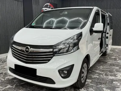 Gebraucht Opel Vivaro 125 PS (91 kW) 2017 Weiß Van / Kleinbus