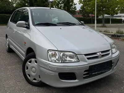Gebraucht Mitsubishi Space Star 118 PS (86 kW) 2000 Grau Van / Kleinbus