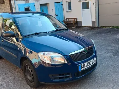 Gebraucht Skoda Roomster Plus Edition 69 PS (50 kW) 2009 Blau Van / Kleinbus