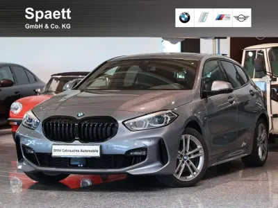 Gebraucht BMW 118 M Sport 136 PS (100 kW) 2023 Skyscraper grau Kleinwagen