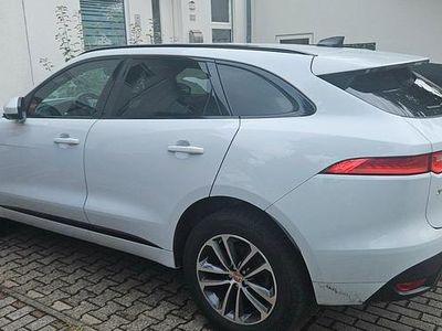 Weiß Gebraucht 2019 Jaguar F-Pace R-Sport SUV | 24.099 € (Guter Preis)
